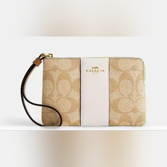 Corner Zip Wristlet In Signature Canvas - Picture 1 of 1